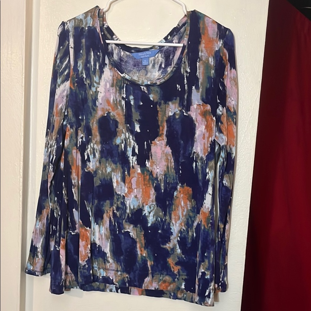 Simply Vera Vera Wang Blue and White Graphic Blouse